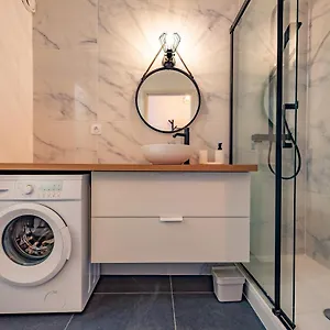 https://studio-cosy-au-pied-de-la-plage.fr-provencehotel.com