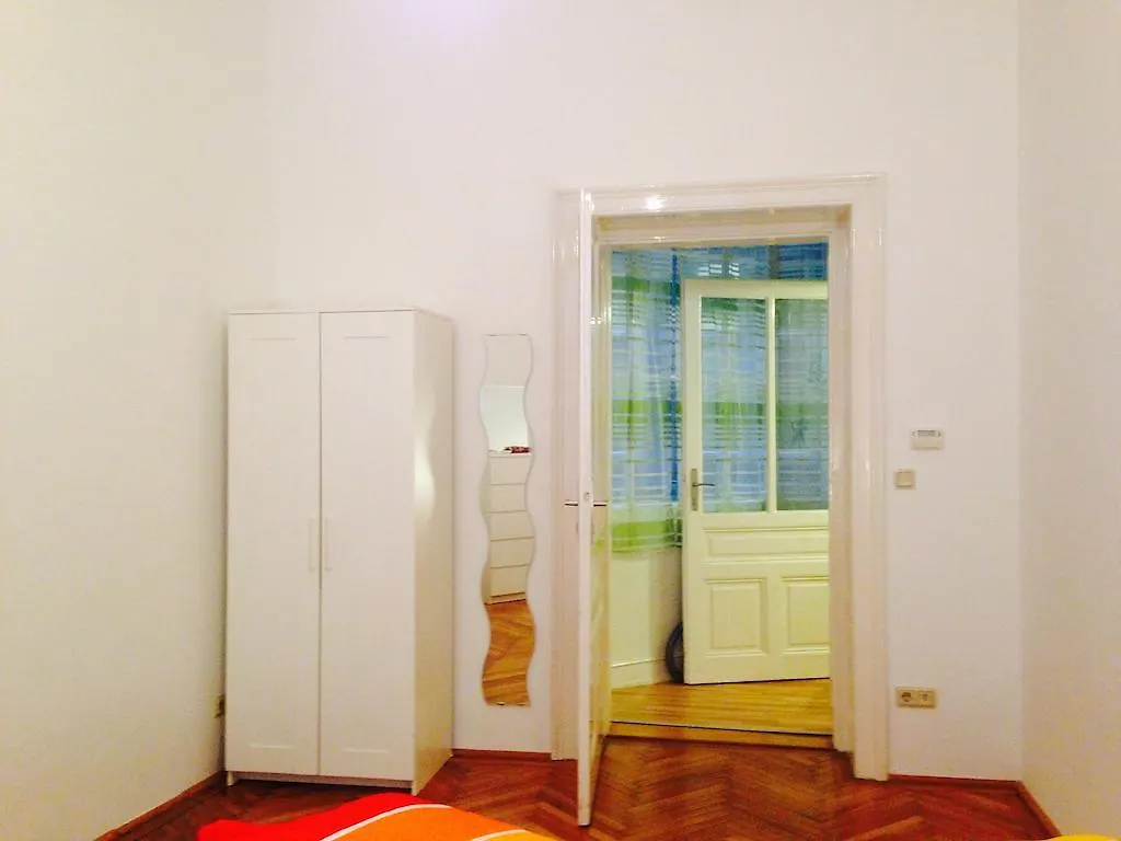Apartment Opera 1 Vienna