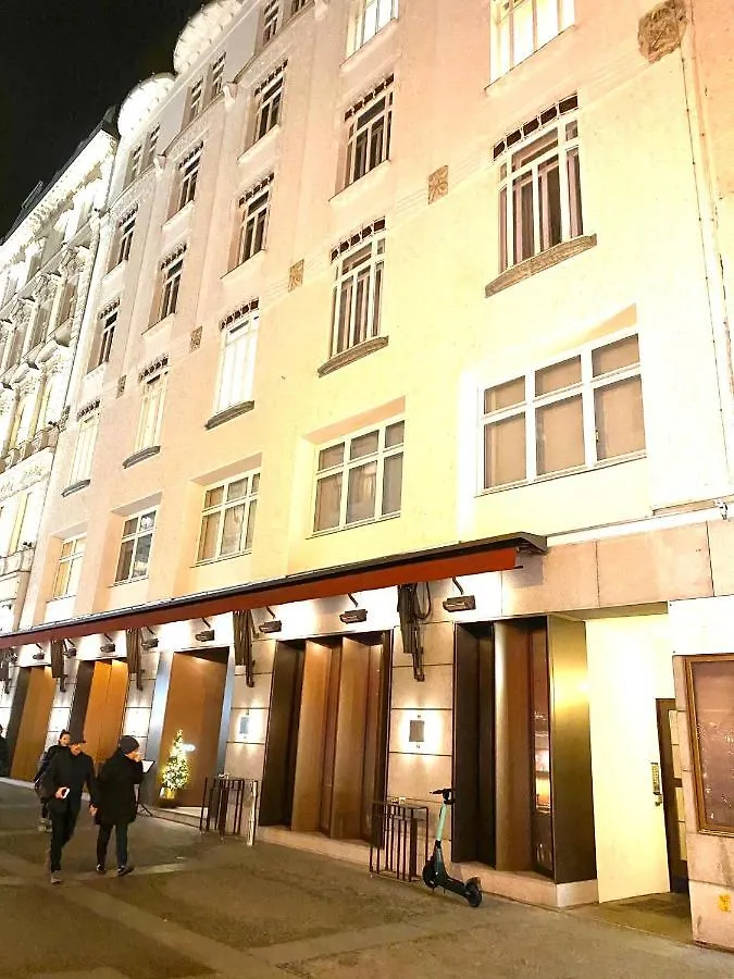 Apartment Opera 1 Vienna 0*,  Austria